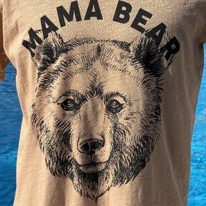 Lulu Simon Studio “Mama Bear” Tan T-shirt Size: Small